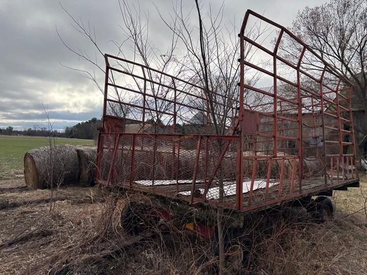 k&k-hay-wagon-&-running-gear-image-2