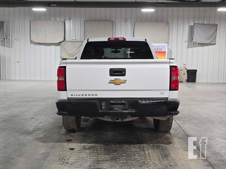 2015-chevrolet-silverado-1500-image-8