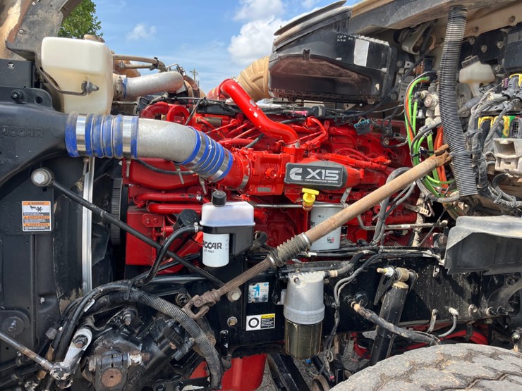 2019-kenworth-t880-image-9