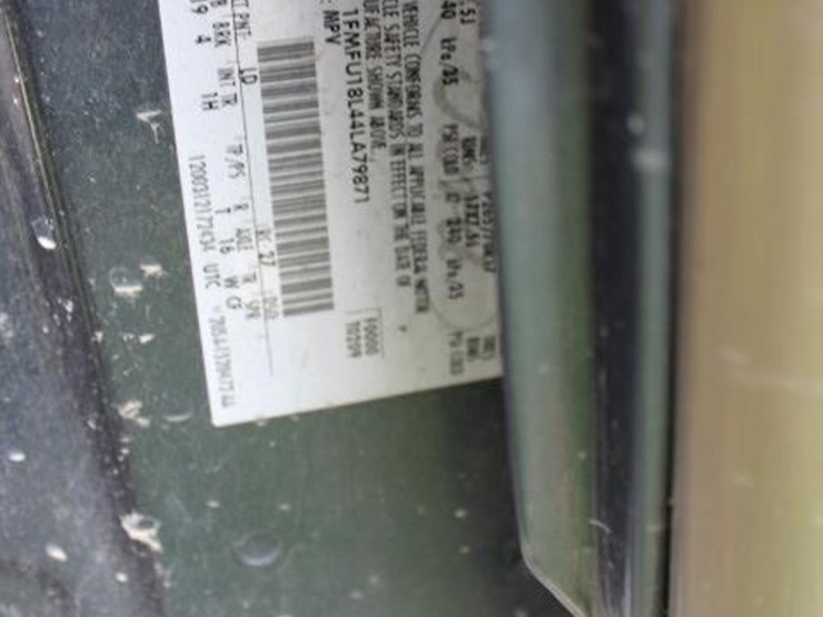 2004-ford-expedition-image-12