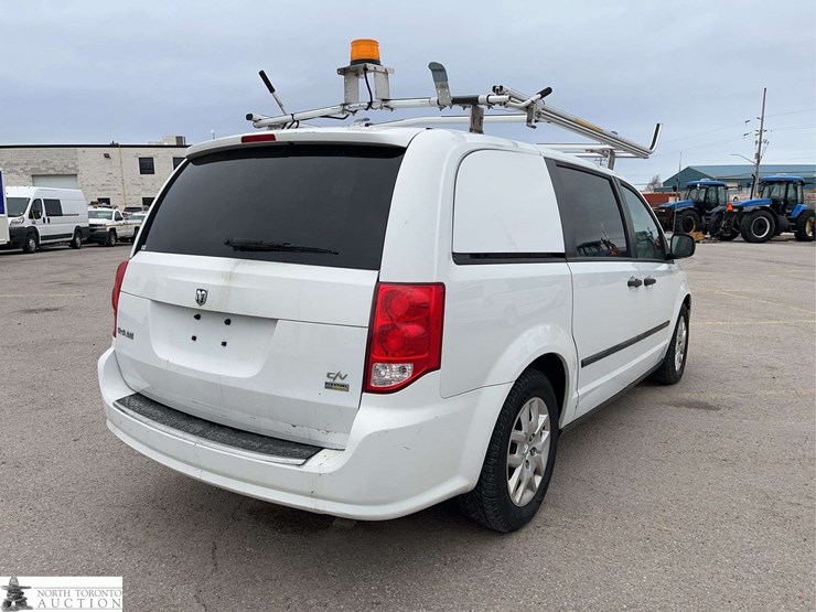 2015-ram-c/v-image-5