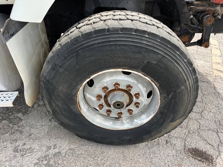 2005-international-paystar-5600i-image-11