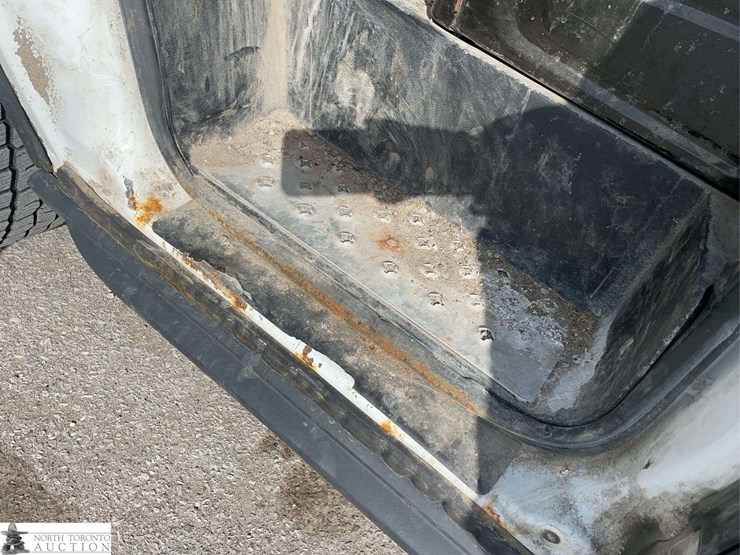 2016-ford-transit-image-26