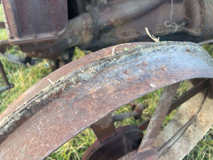 1924-fordson-tractor-image-13