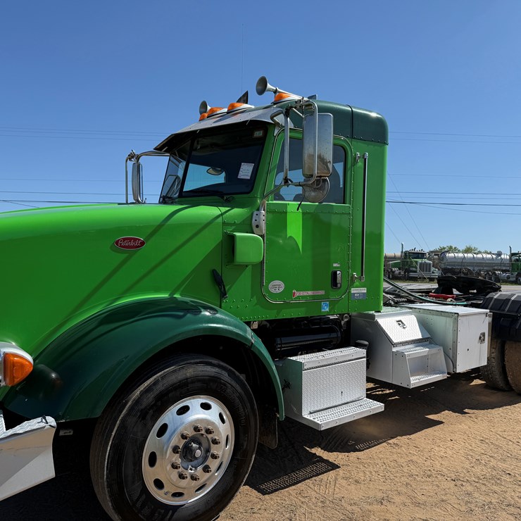 2020 PETERBILT 367
