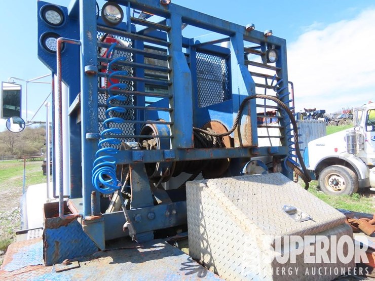 2010-kenworth-t800-image-5