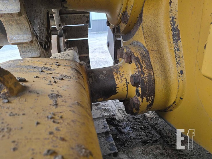 2019-caterpillar-d6-xe-lgp-image-43