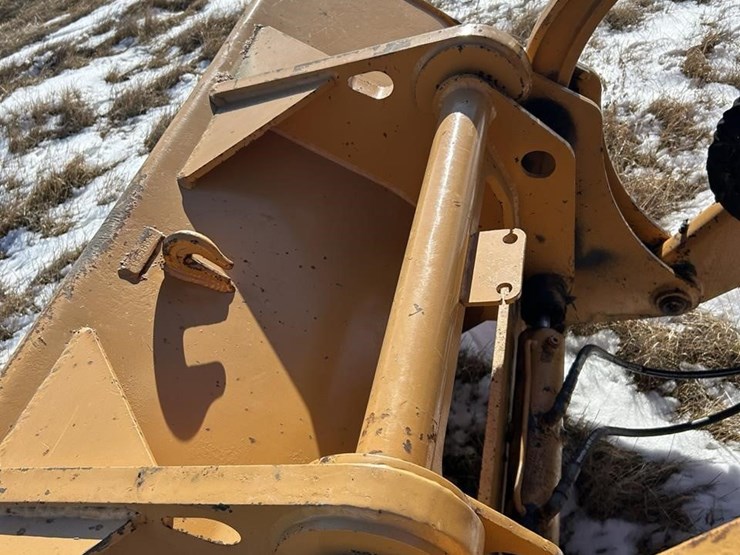 2000-case-570m-xt-image-14