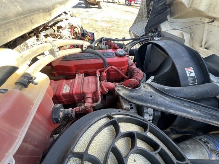 2016-freightliner-m2-s/a-bucket-truck-image-13