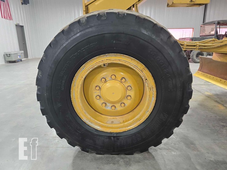 2001-caterpillar-140h-vhp-image-24