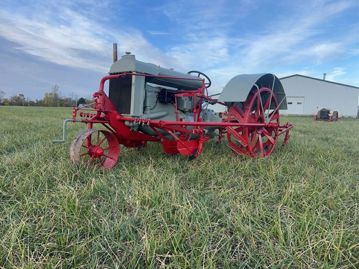 1927-fordson-tractor-image-9