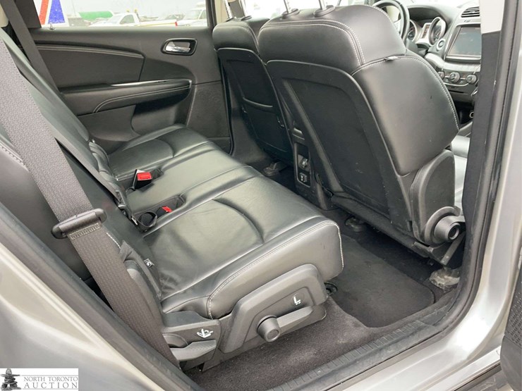 2017-dodge-journey-image-24