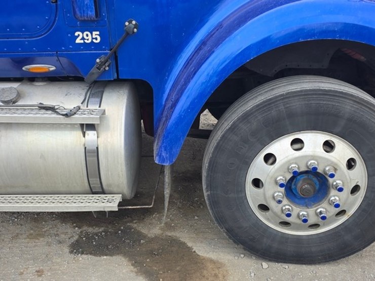 2006-international-9900-image-37