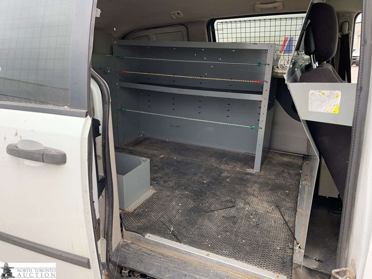 2014-ram-c/v-image-16