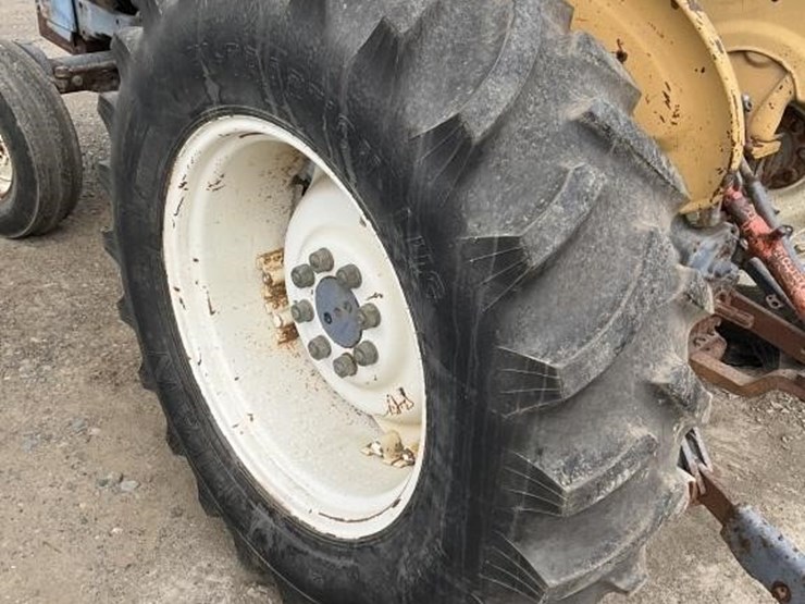 new-holland-4630-image-16