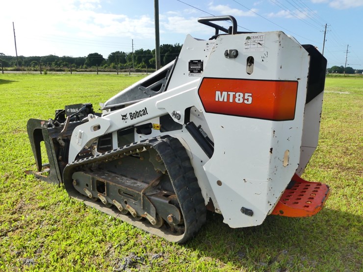2020-bobcat-mt85-image-4