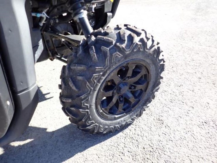 2021-can-am-defender-limited-hd10-4x4-side-by-side-image-49