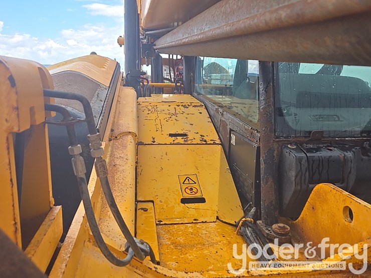 2018-jcb-512-56-image-56