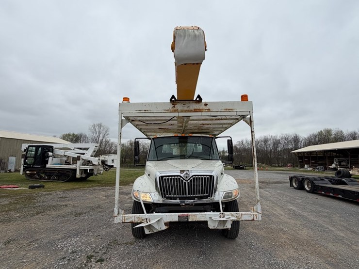 2009-international-durastar-4300-image-13