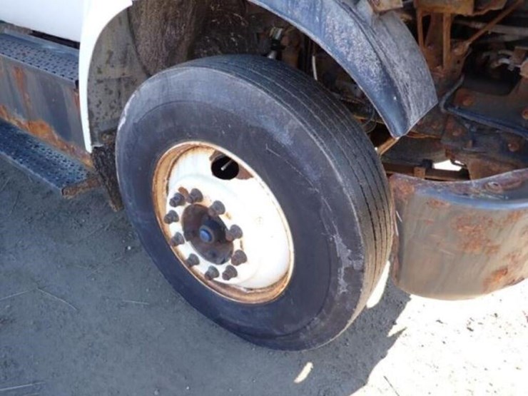 2016-ford-f650-image-34