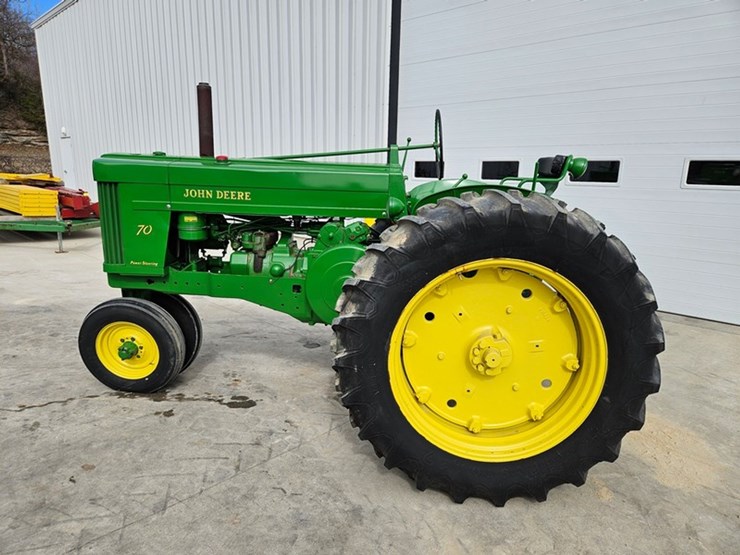 1955-john-deere-70-image-2