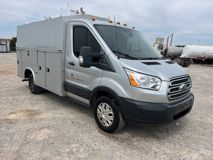 2018-ford-transit-image-7