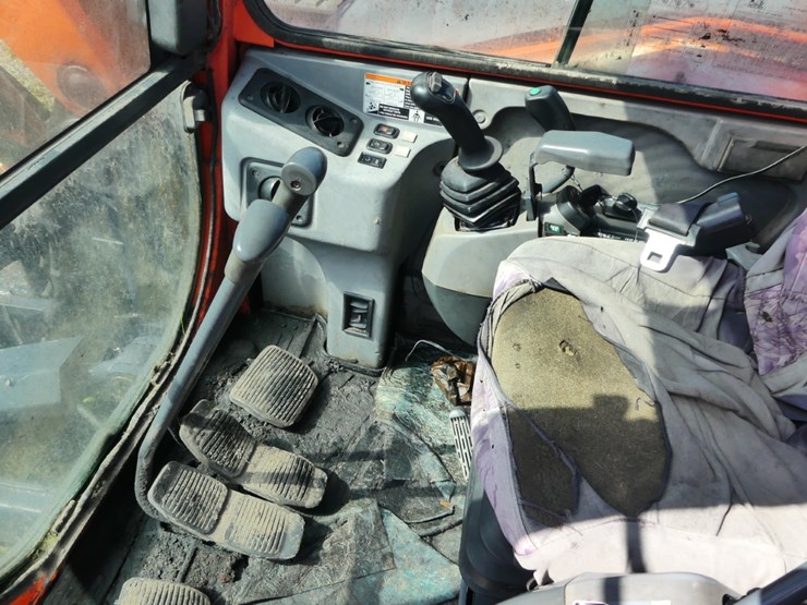 2011-kubota-kx080-3-image-13