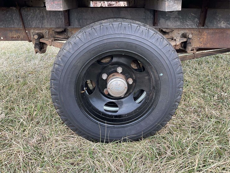 1938-ford-flatbed-truck-image-25