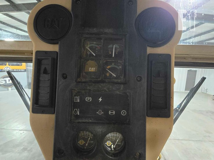 1996-caterpillar-140h-image-17