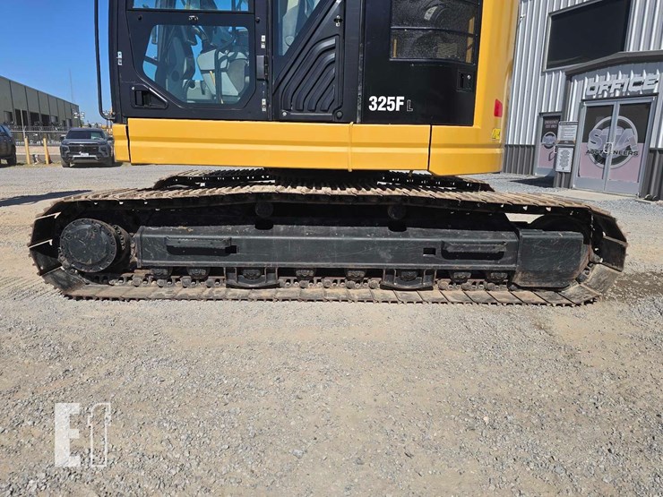 2019-caterpillar-325flcr-image-28