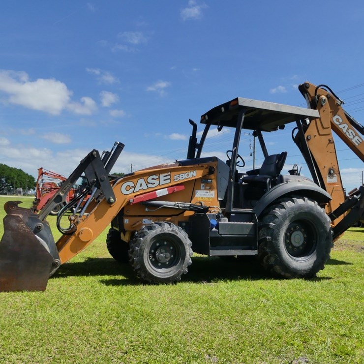 CASE 580N