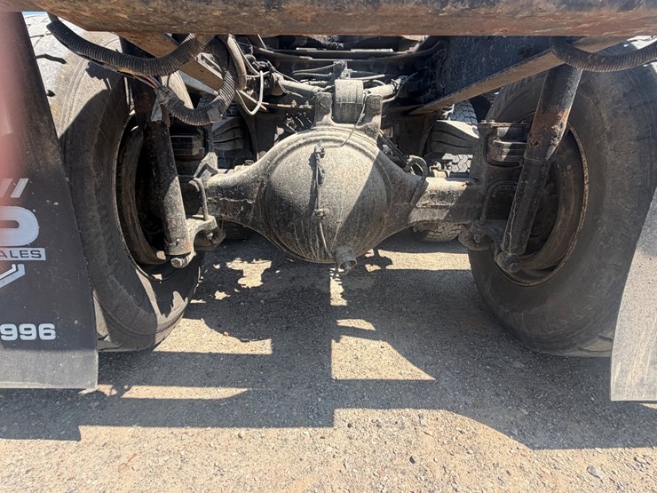 2016-western-star-4700-image-28