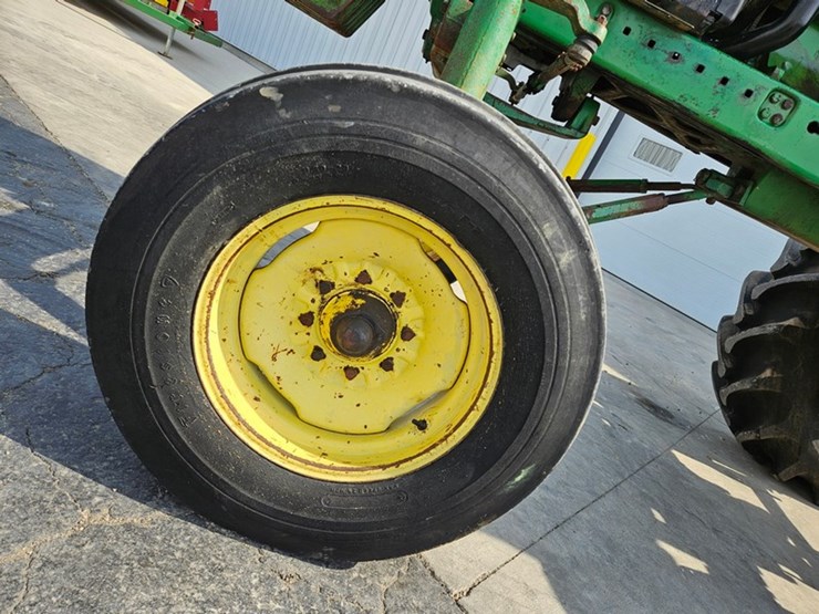 1982-john-deere-4240-image-45