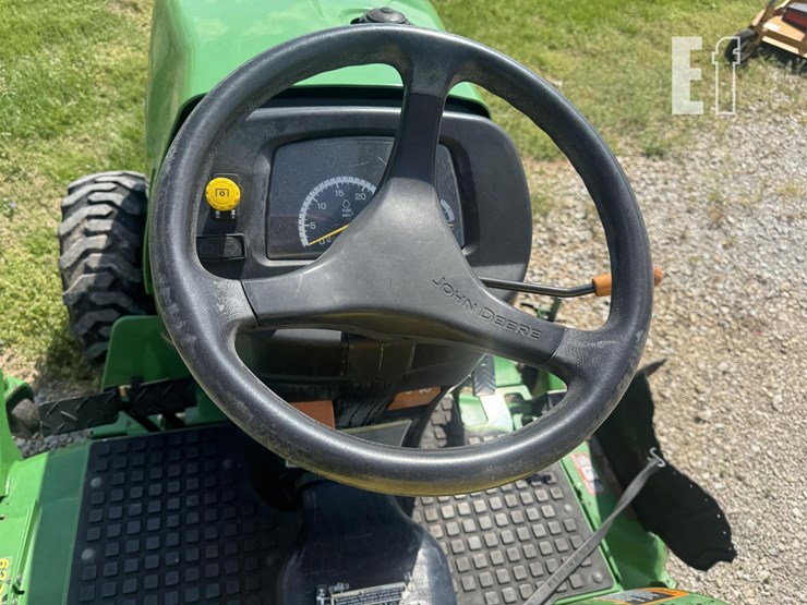 2006-john-deere-2520-image-13