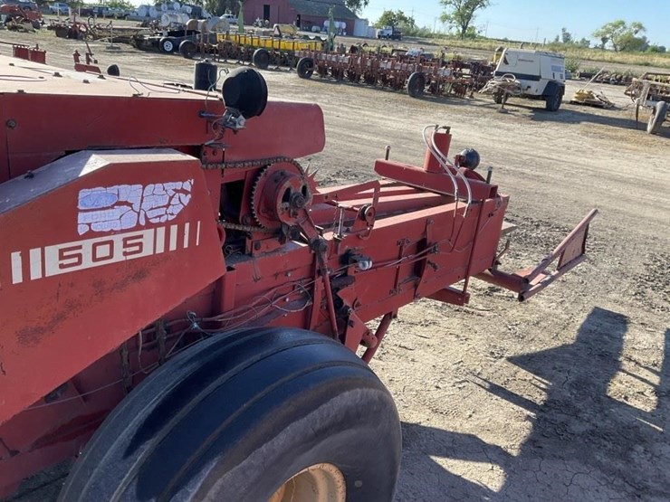 new-holland-505-image-14