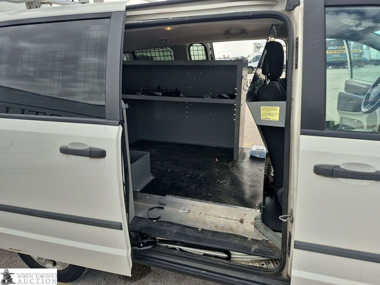 2012-ram-c/v-image-28