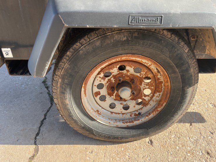 allmand-bros-maxi-lite-ii-v-image-8