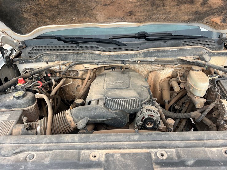 2016-chevrolet-silverado-2500hd-image-9