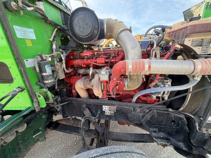 2021-peterbilt-367-image-10