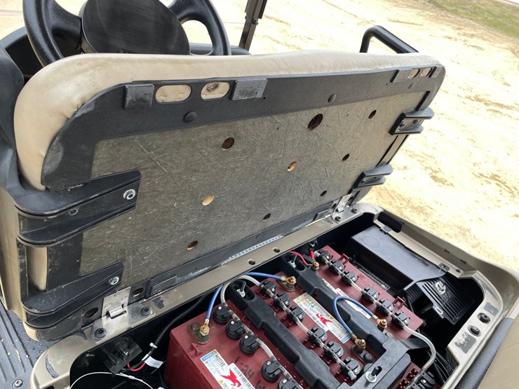 #605-•-ez-go-rxv-electric-golf-cart-image-20