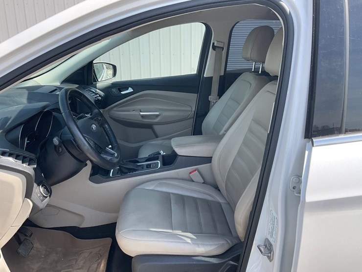 2017-ford-escape-image-13