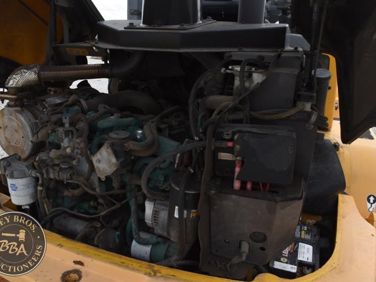 2015-volvo-l30g-image-21