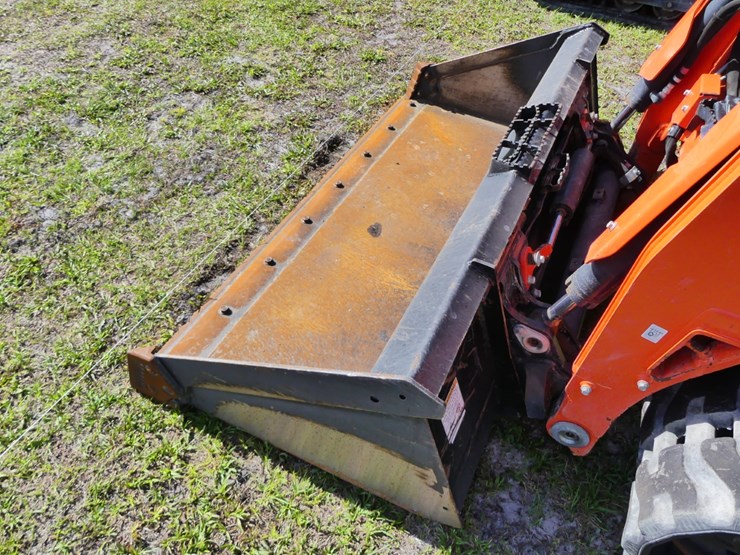 kubota-svl75-3-image-9