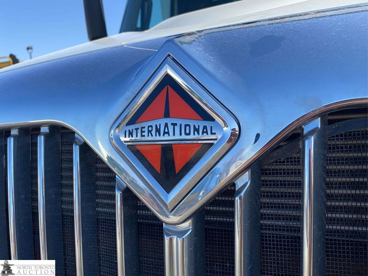 2013-international-durastar-4300-image-28