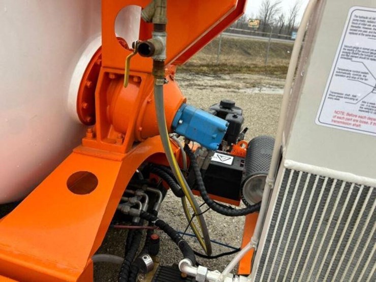 2025-tow-behind-2-cubic-meter-tri/a-concrete-mixer-image-29