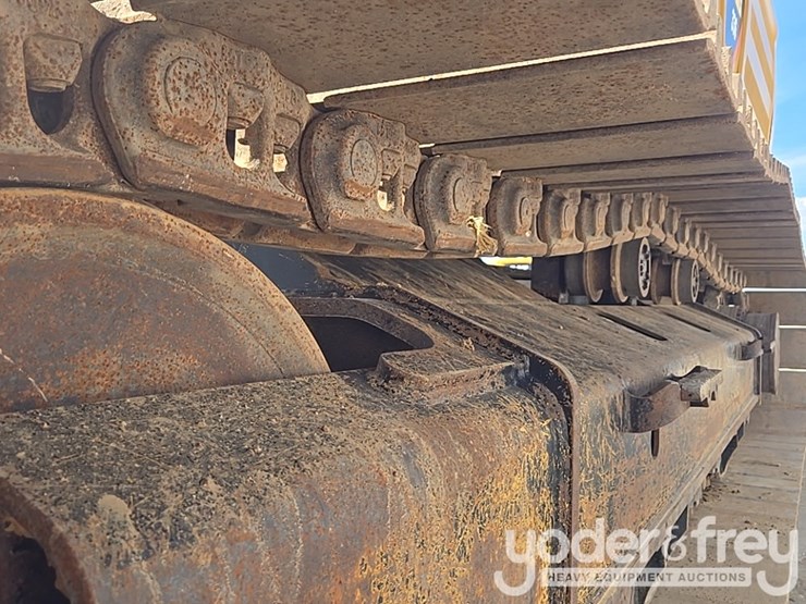 2019-caterpillar-336-image-15