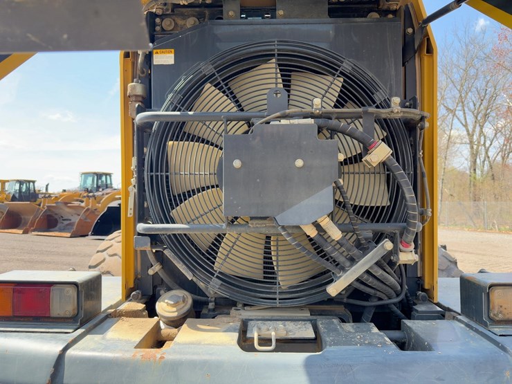 2017-komatsu-wa270-8-image-20