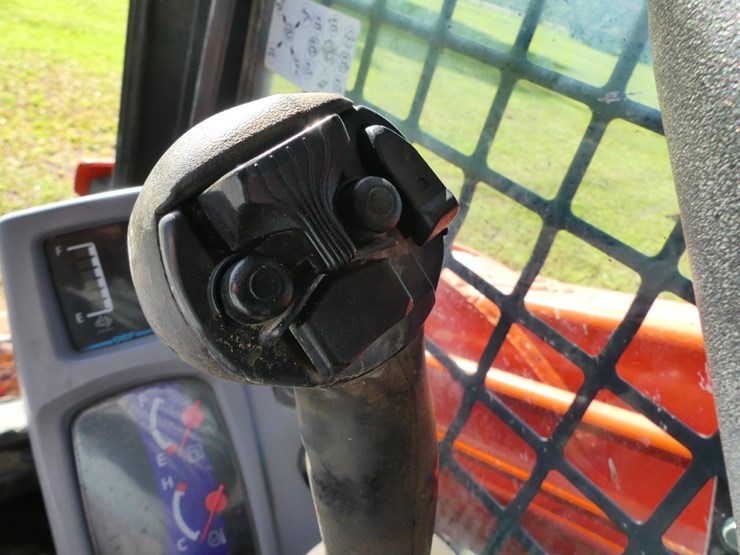 kubota-svl97-2-image-14