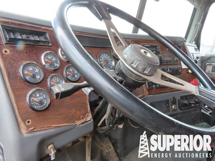 2011-western-star-4900-image-7