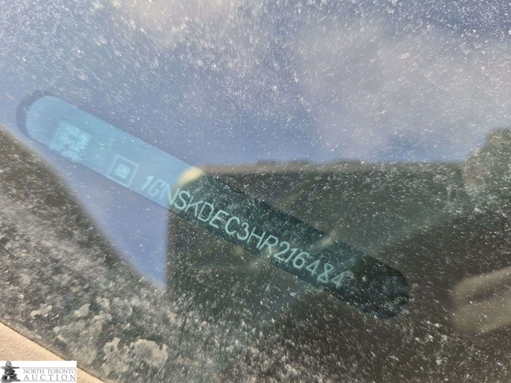 2017-chevrolet-tahoe-image-16